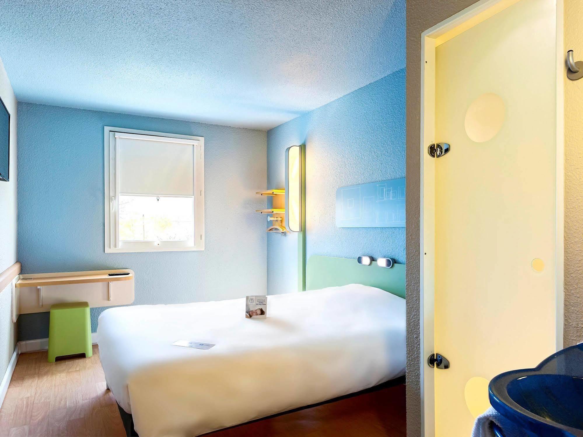 Ibis Budget La Roche Sur Yon Vendespace Mouilleron-le-Captif Екстер'єр фото