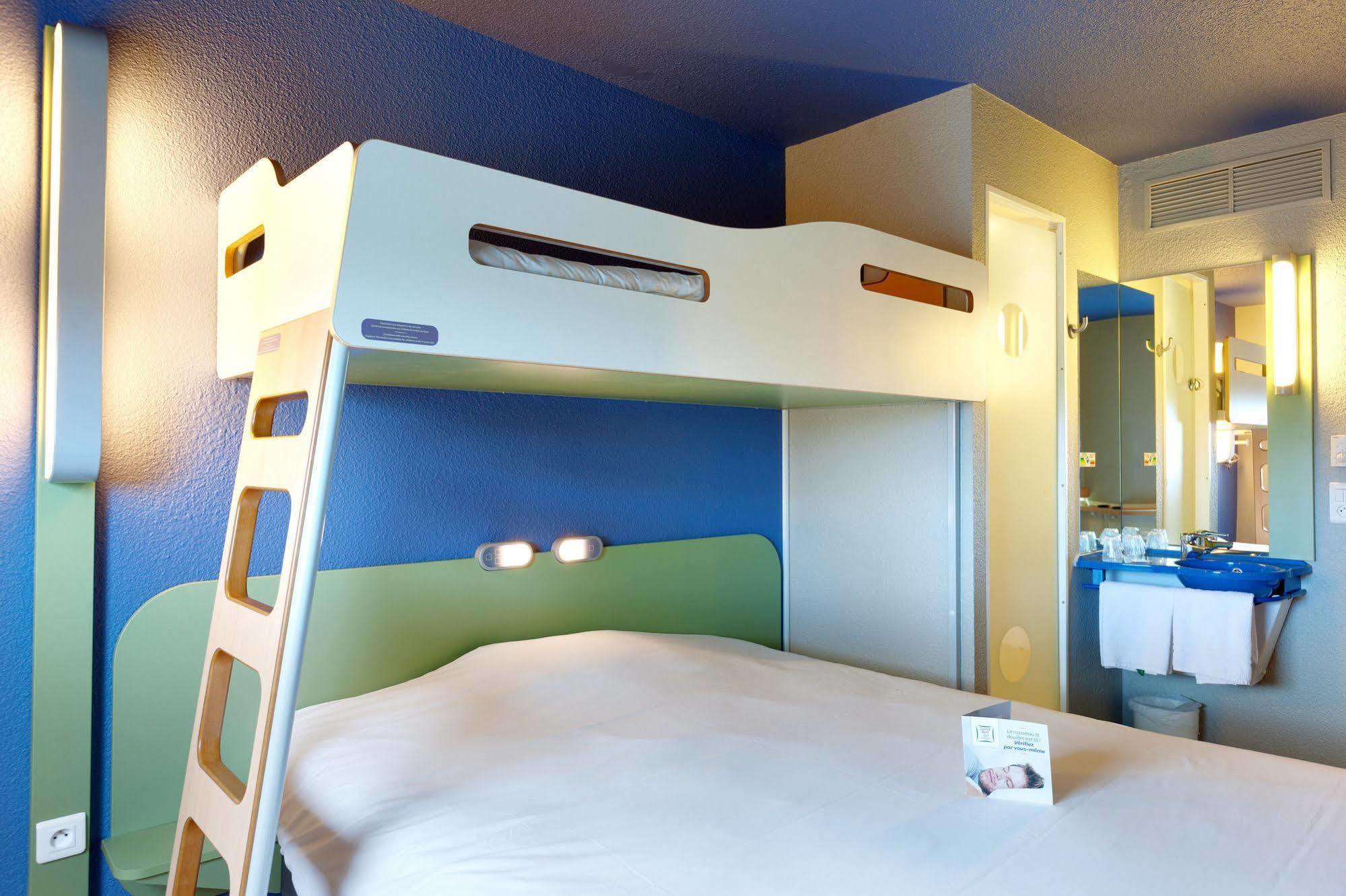 Ibis Budget La Roche Sur Yon Vendespace Mouilleron-le-Captif Екстер'єр фото
